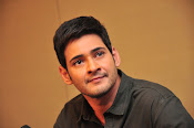 Mahesh Babu stylish photos-thumbnail-3