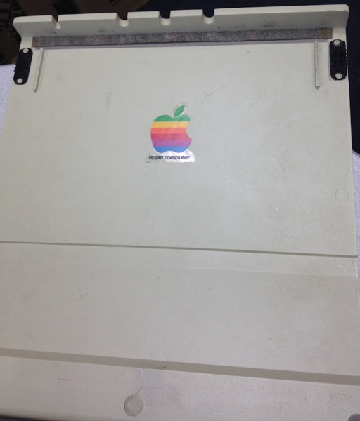 Home iiplus applesticker