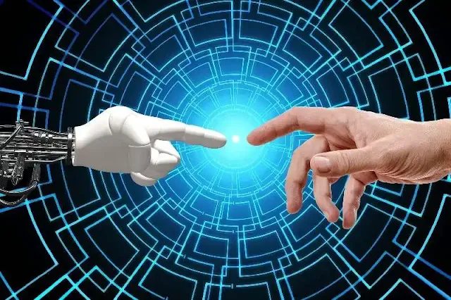 La importancia de la empatía en la relación entre humanos e IA: cómo compartir información personal aumenta la confianza en los robots