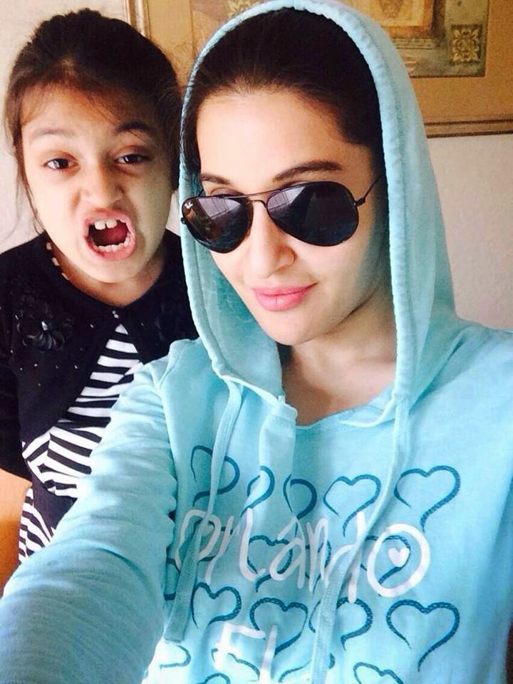 Shaista lodhi U.S.A trip pictures Unseen Pictures - B & G 
