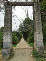 Jembatan Gantung Derek