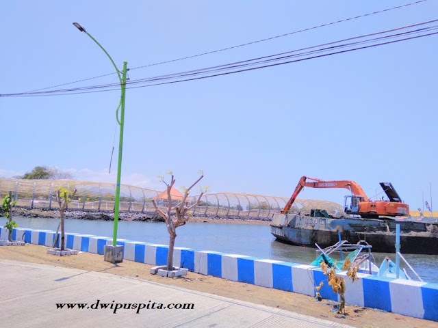 pantai marina boom banyuwangi