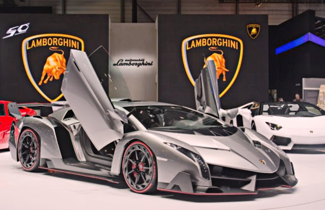 2014-Lamborghini-Veneno-3