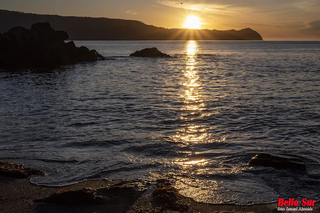 Pensando en esta frase nació la motivación por captar la esencia del ocaso y nos fuimos a la playa grande de Niebla.