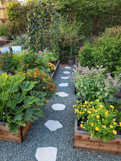 English Cottage Gardens