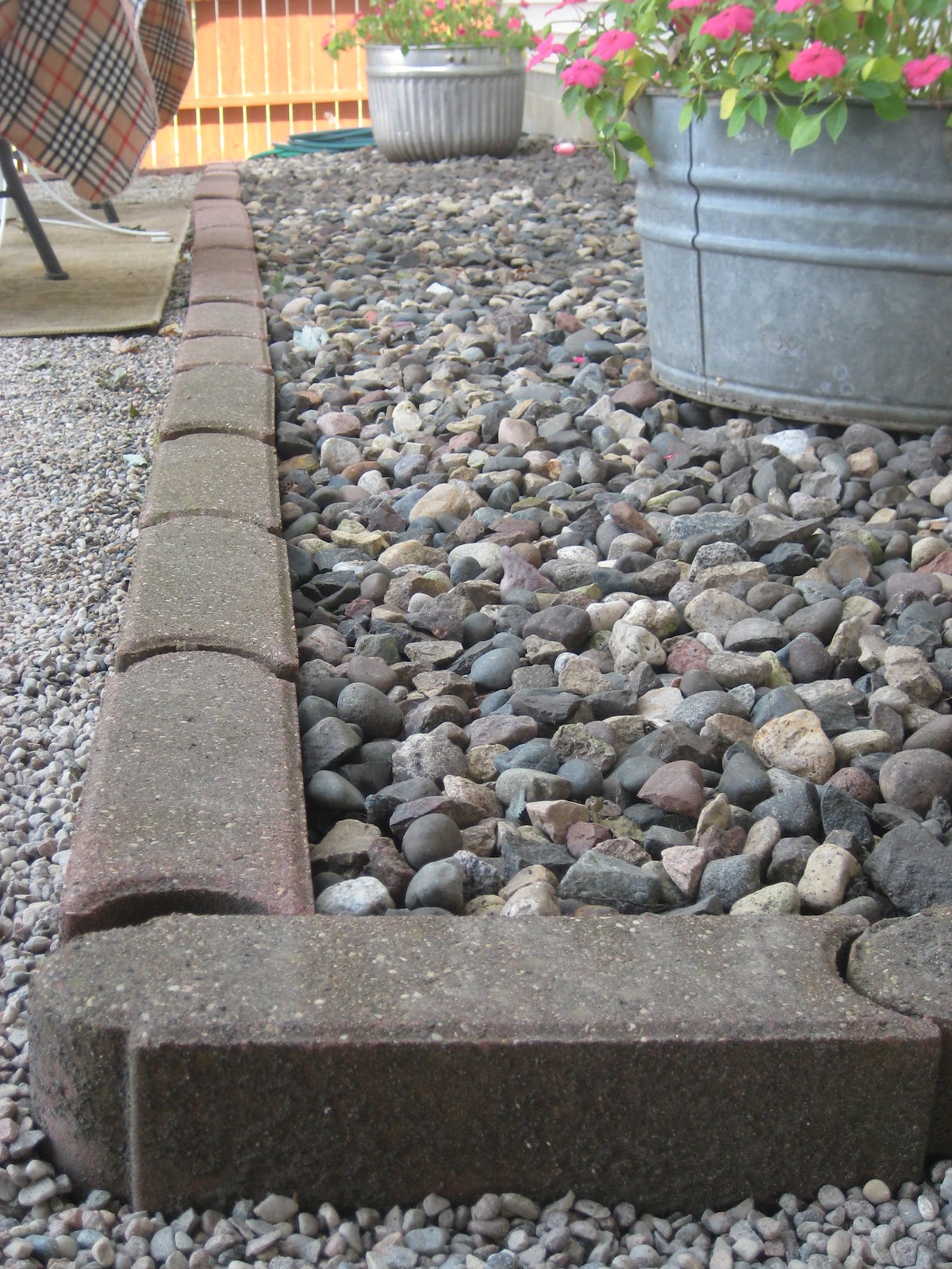 Marvelous Backyard Ideas With Stones