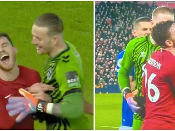 Andy Robertson rattled the whole Everton team and started a huge brawl by laughing at Pickford in the face