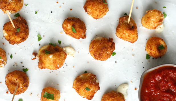 BAKED MOZZARELLA BITES