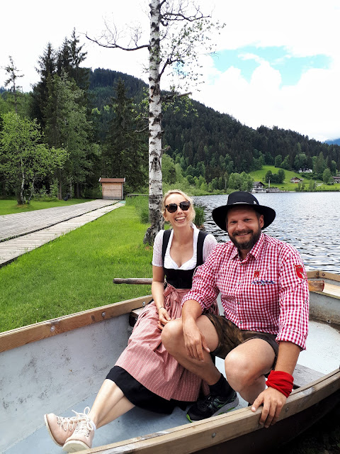 Bjorn Troch, The Social Traveler and Lea from Escape Town in a boat at Schwarzsee in Kitzbühel