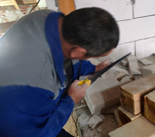 Bekir slicing a block to perfect size