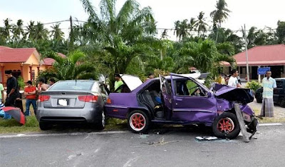 Kegembiraan menyambut Aidilfitri bertukar tragedi apabila tiga individu termasuk seorang pegawai tinggi tentera terbunuh dalam kemalangan membabitkan tiga kenderaan di Kilometer (km) 63, Jalan Teluk Intan-Klang