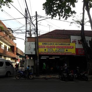 sate klopo ondomohen bu asih, kuliner surabaya, kota surabaya, suroboyo, kuliner indonesia, balaikota surabaya, jalam genteng surabaya, kuliner sate, sate indonesia