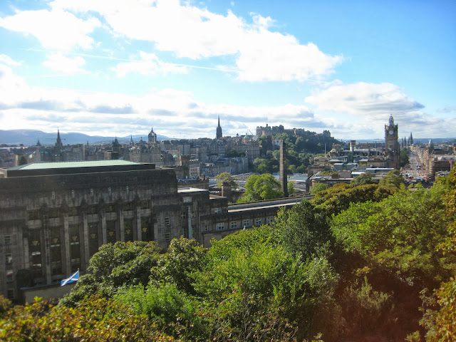 {ErinOutandAbout} Edinburgh Afternoon