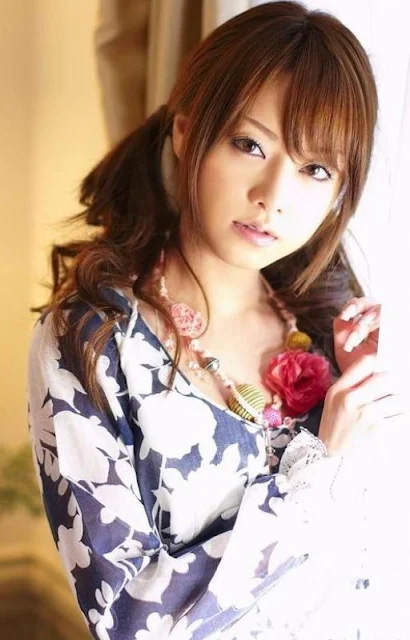 Beauty Japanase Akiho Yoshizawa