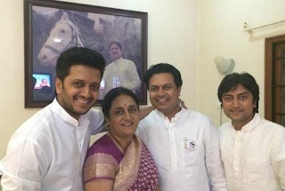 Riteish Deshmukh Family Wife Son Daughter Father Mother Marriage Photos Biography Profile