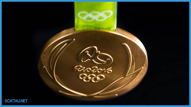 Alasan Para Pemenang Olimpiade Selalu Pose Gigit Medali