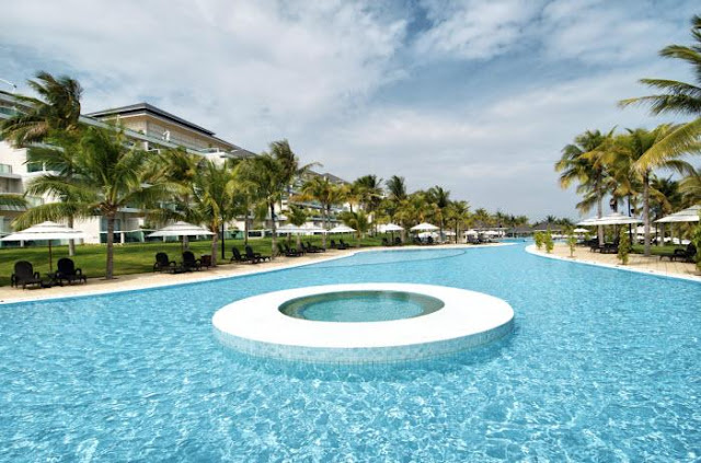 Hồ bơi tại Sea links beach resort