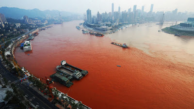 rio se vuelve sangre en china 2012