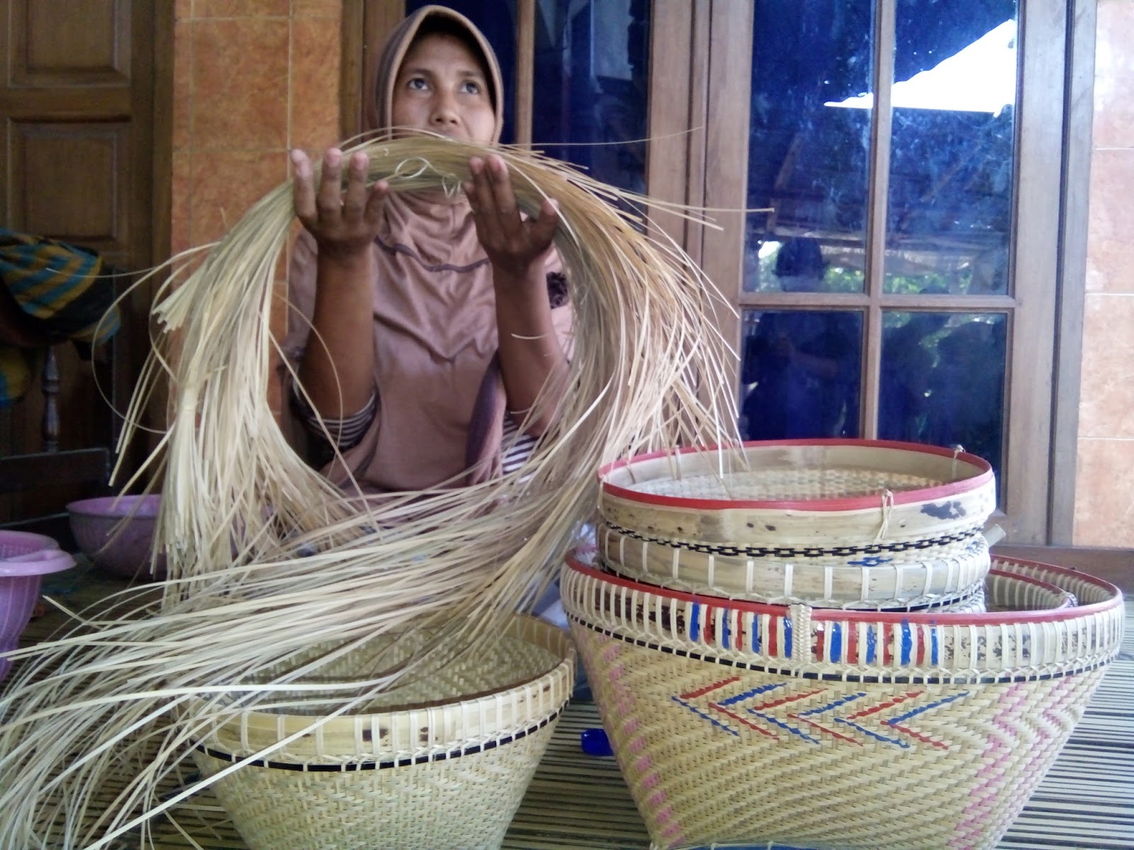  Sentra  Kerajinan  Bakul Bambu  Kebon Kongok Lombok Barat  