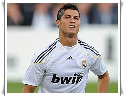 ronaldo real madrid wallpaper. Cristiano Ronaldo Real Madrid