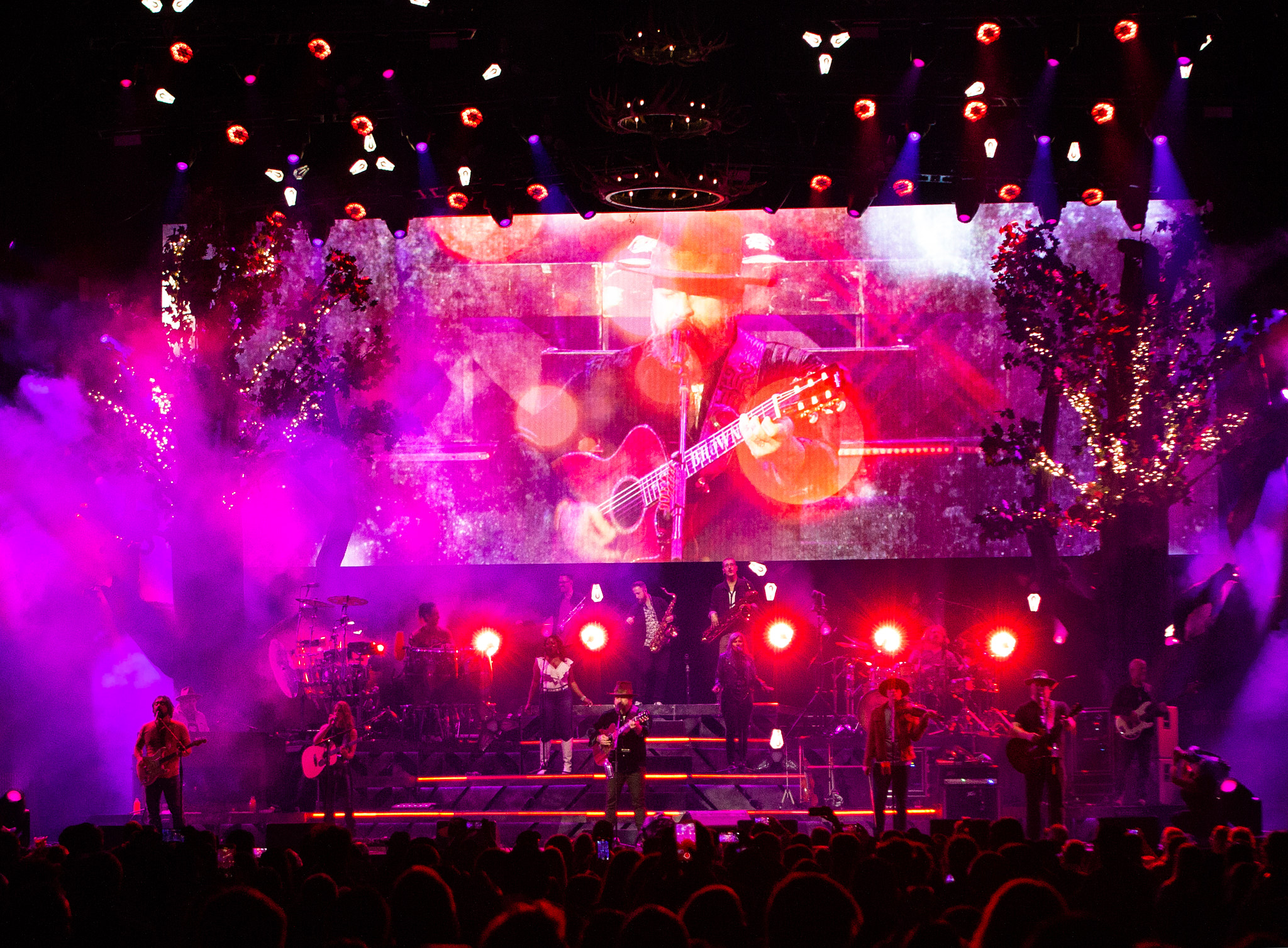 Zac Brown Band's Second Act @ the Oracle Arena (Photo: Sean Reiter)