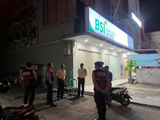 Pastikan Situasi Aman, Personel Satsamapta Polres Serang Lakukan Patroli Dialogis di Bank BSI 