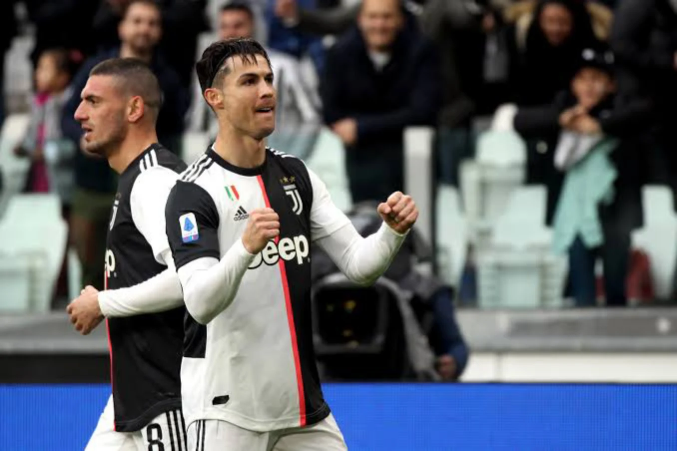 Juventus 3-1 Udinese: Ronaldo double sends Juve top with immense display