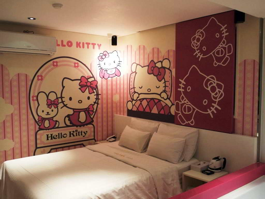 23 desain wallpaper kamar  hello  kitty  sederhana anak 