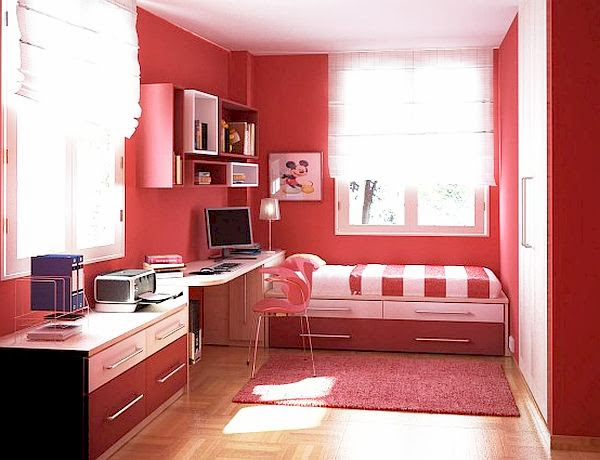 Red bedroom design for teenage girl