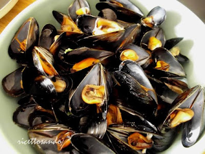 Impepata di cozze ricetta base di pesce