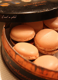 Articole culinare : Macarons cu dulceata de afine