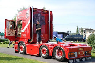 Aerography truck photo