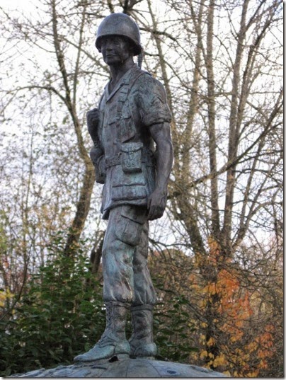 IMG_4384 Veterans of Foreign Wars Memorial at the Veterans' Building in Salem, Oregon on November 11, 2006
