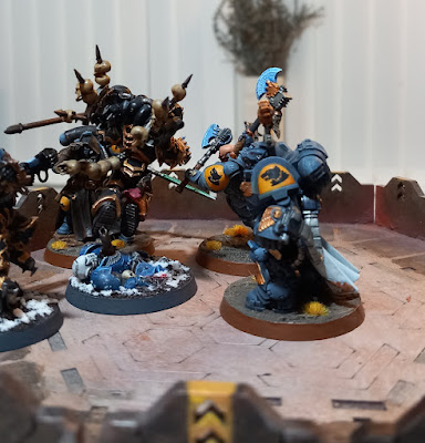 Warhammer 40k battle report: Space Wolves vs Black Legion, 1000pts