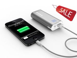 Jackery Bar 5600mAh (Silver) External Battery Pack Portable Power Bank Charger (Premium Samsung Battery Cell and Aluminum Enclosure Design) with 5V/2.1A Output and built-in Flashlight for Apple: iPhone 5 4S 4 3GS, iPad 4 3 2, iPad Mini, iPod (Apple Cable Required); Most Android Phones: Samsung ...