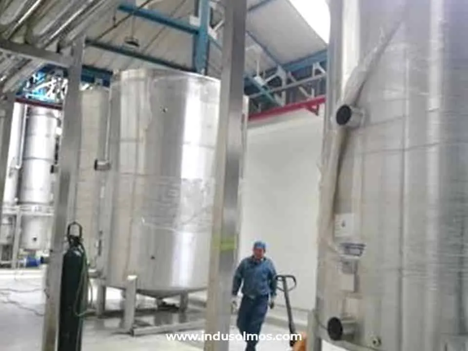 INDUSOLMOS S.A Construccion de tanques industriales Ecuador 7