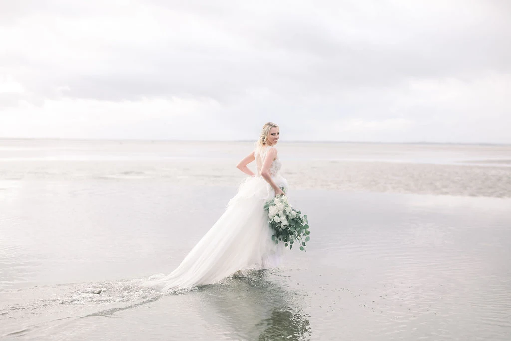 bridal gown australia designer wylde folk studio florals bridal bouquet photography brisbane weddings