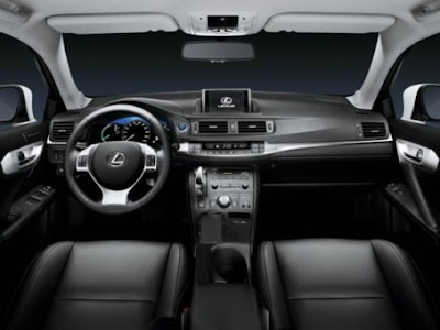 2011 Lexus CT 200h attitude and driving 4