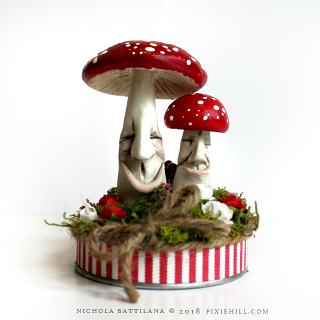 Happy Mushroom/Toadstool - Nichola Battilana pixiehill.com