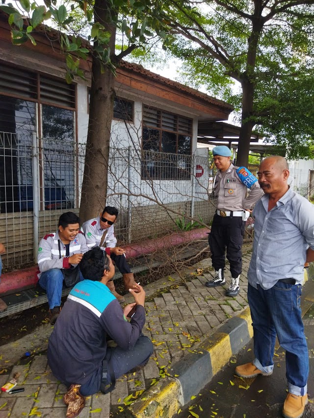 Bersama Karyawan Pelabuhan Pelindo, Kapolsek Kskp Banten Adakan Kegiatan Jum'at Curhat