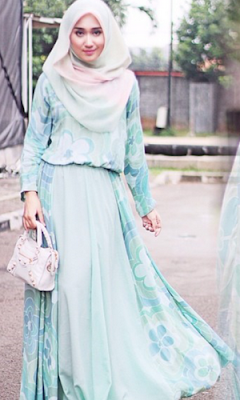 Model Baju Muslim Dian Pelangi Untuk Pesta Pernikahan