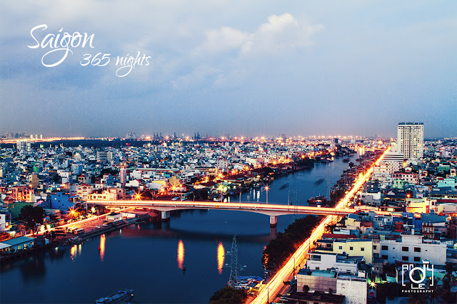 Saigon by night 