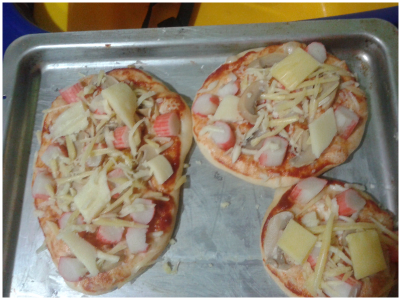 . r . t . n . y .: Resepi mini pizza guna bread maker