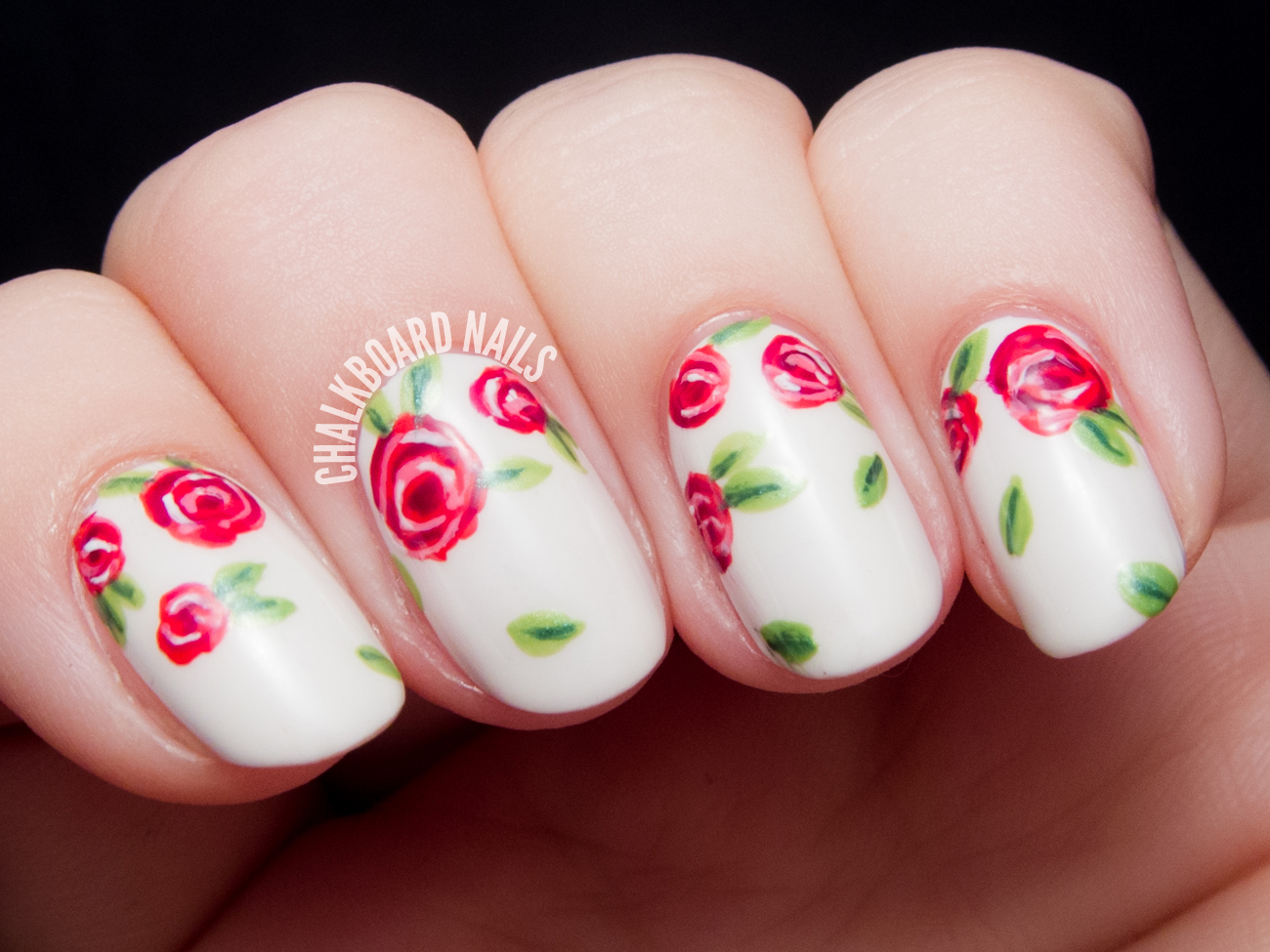 Sweet red rose floral by @chalkboardnails