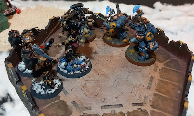 Warhammer 40k battle report: Space Wolves vs Black Legion, 1000pts