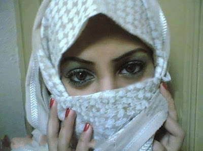 arabic girl in niqab