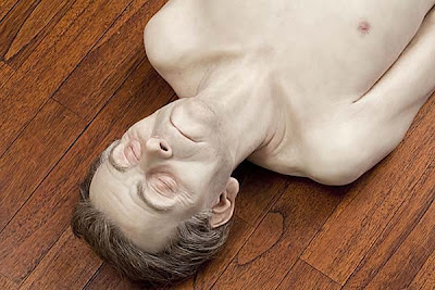  ron Mueck sculpture 