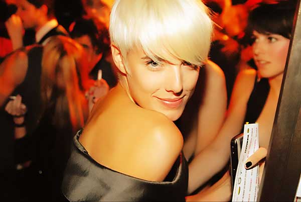 agyness deyn. agyness deyn short haircut