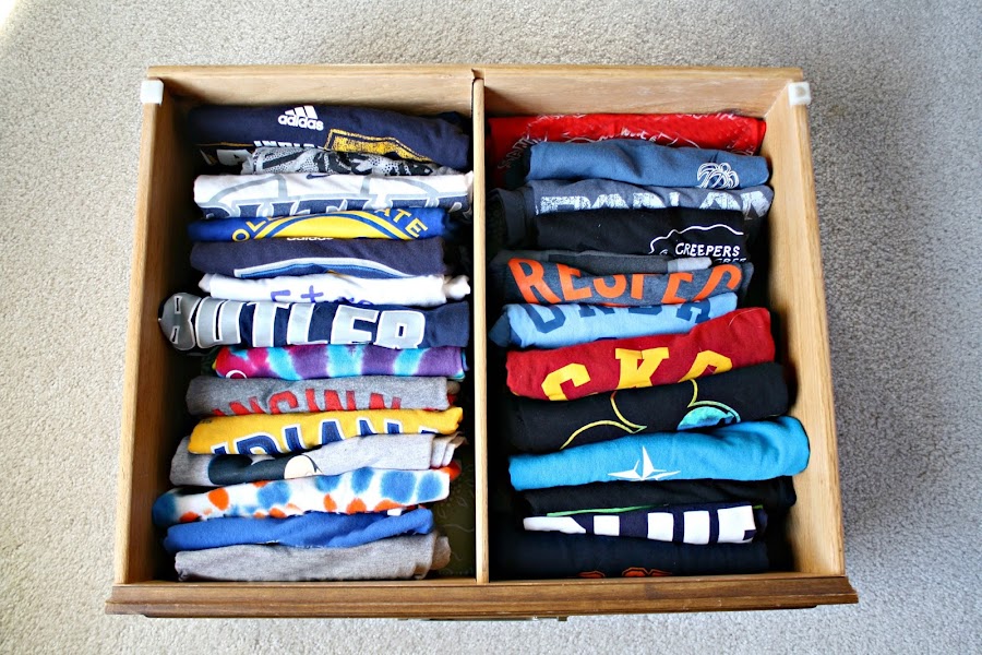 Konmari folding method