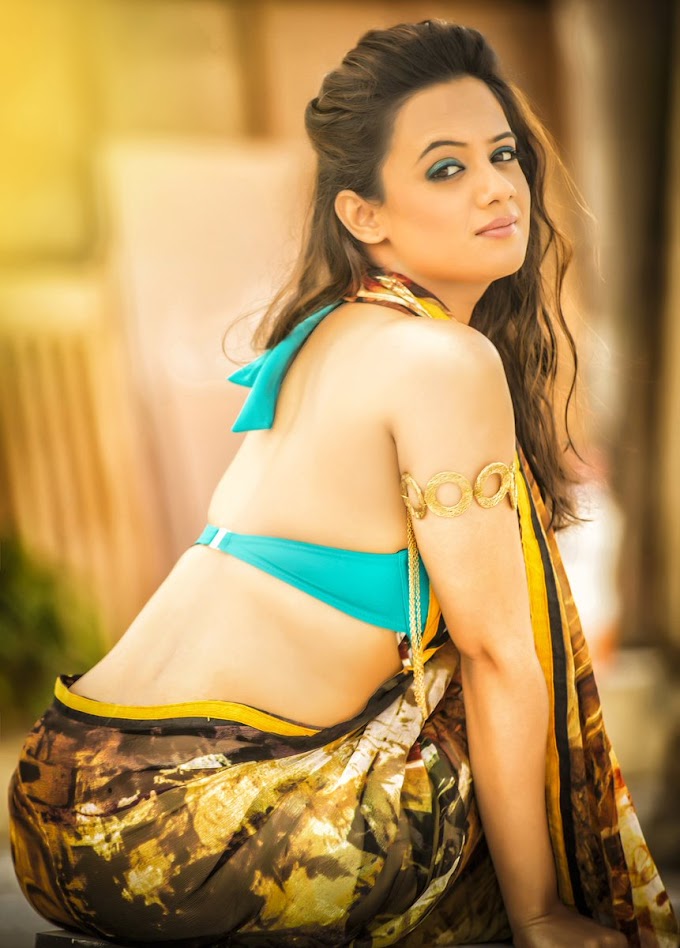 Marathi Actress Spruha Joshi Hot Beautiful HD Wallpaper